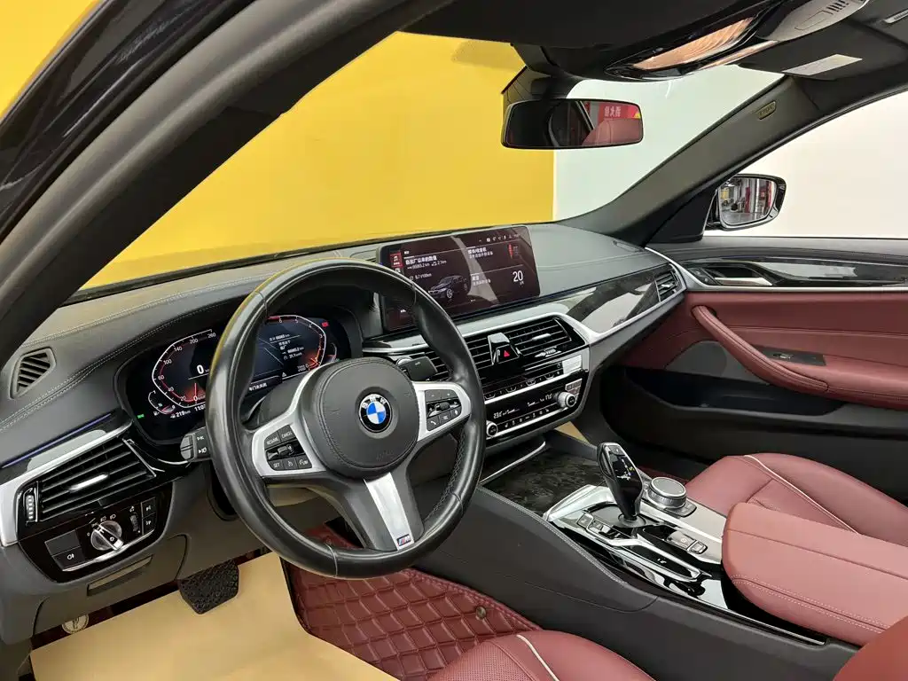 BMW 5 Series — миниатюра 26