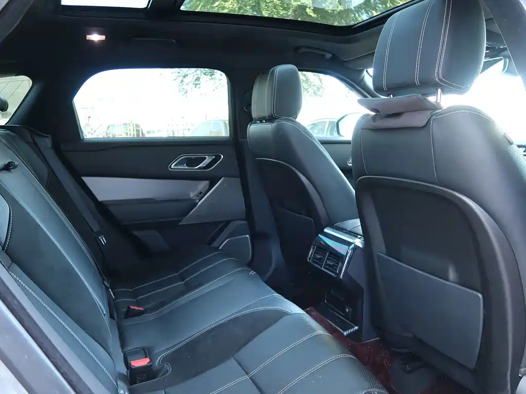 Land Rover Velar — миниатюра 9