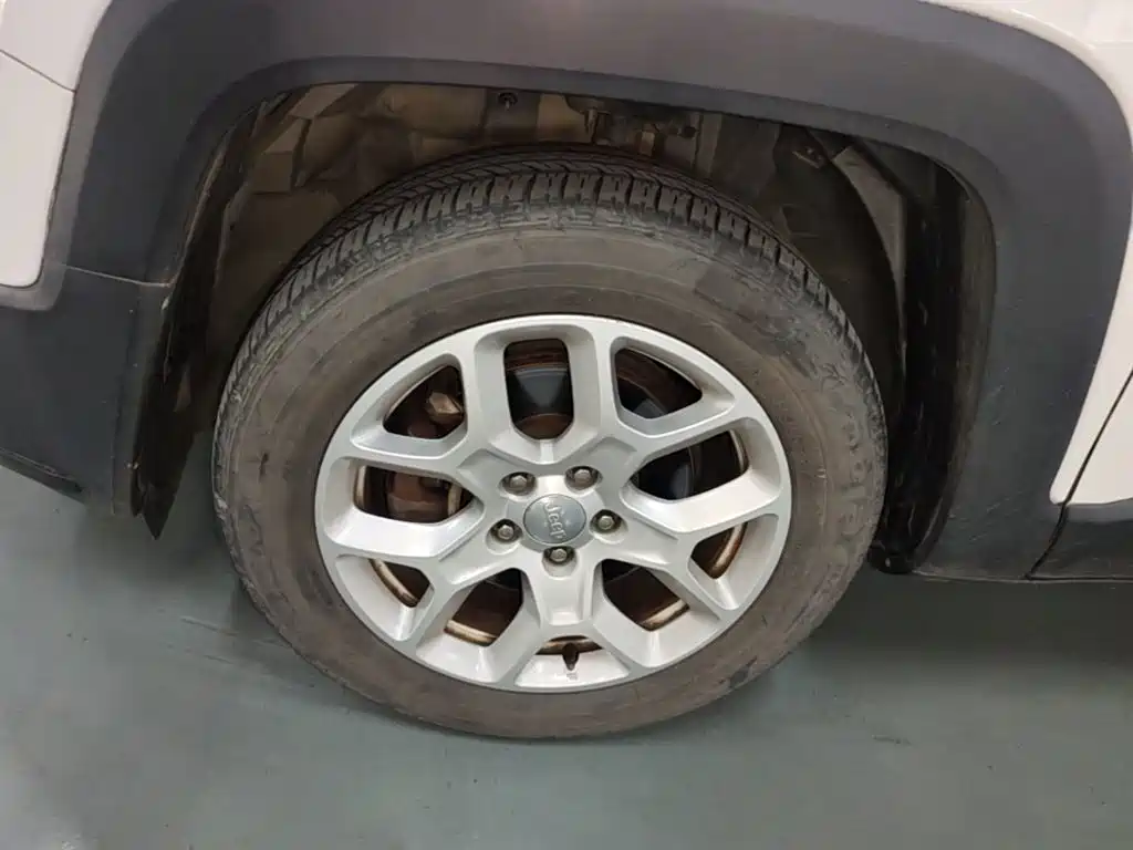 Jeep Renegade — миниатюра 23