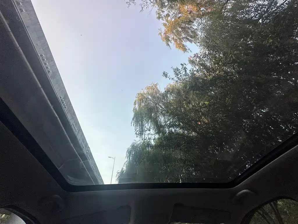 Land Rover Discovery Sport — миниатюра 11