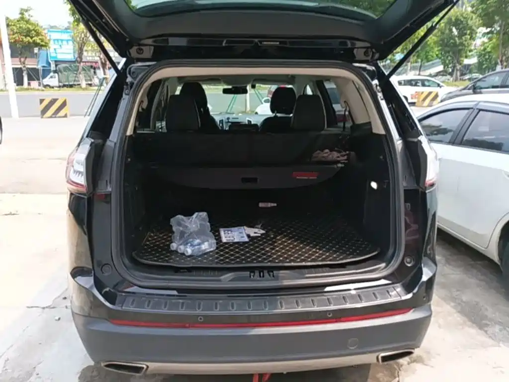 Ford Edge — миниатюра 19