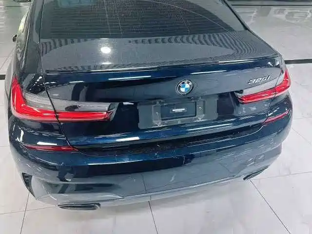 BMW 3 Series — миниатюра 6