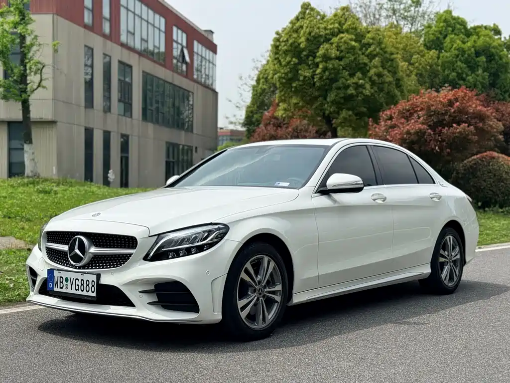 Mercedes-Benz C-Class 2020