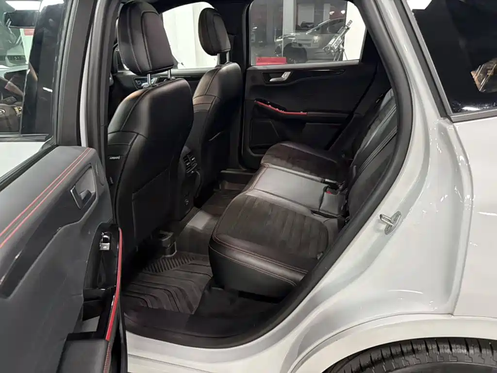 Ford Escape — миниатюра 14