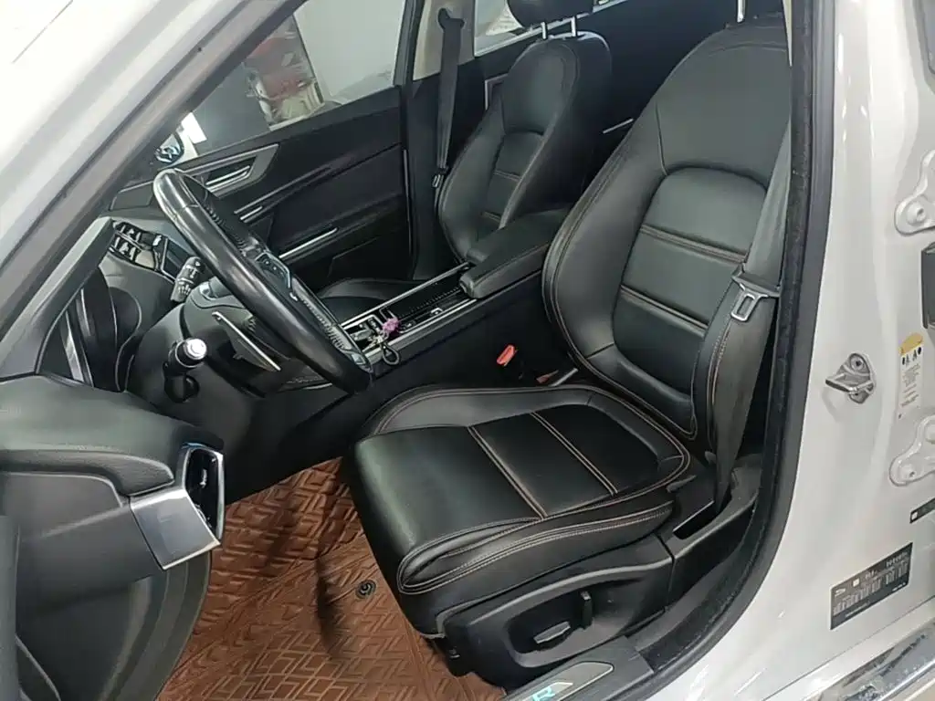 Jaguar XEL — миниатюра 15