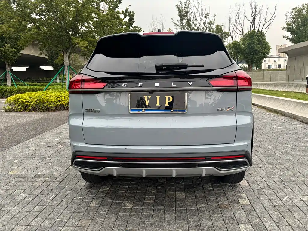 Geely Boyue — миниатюра 10