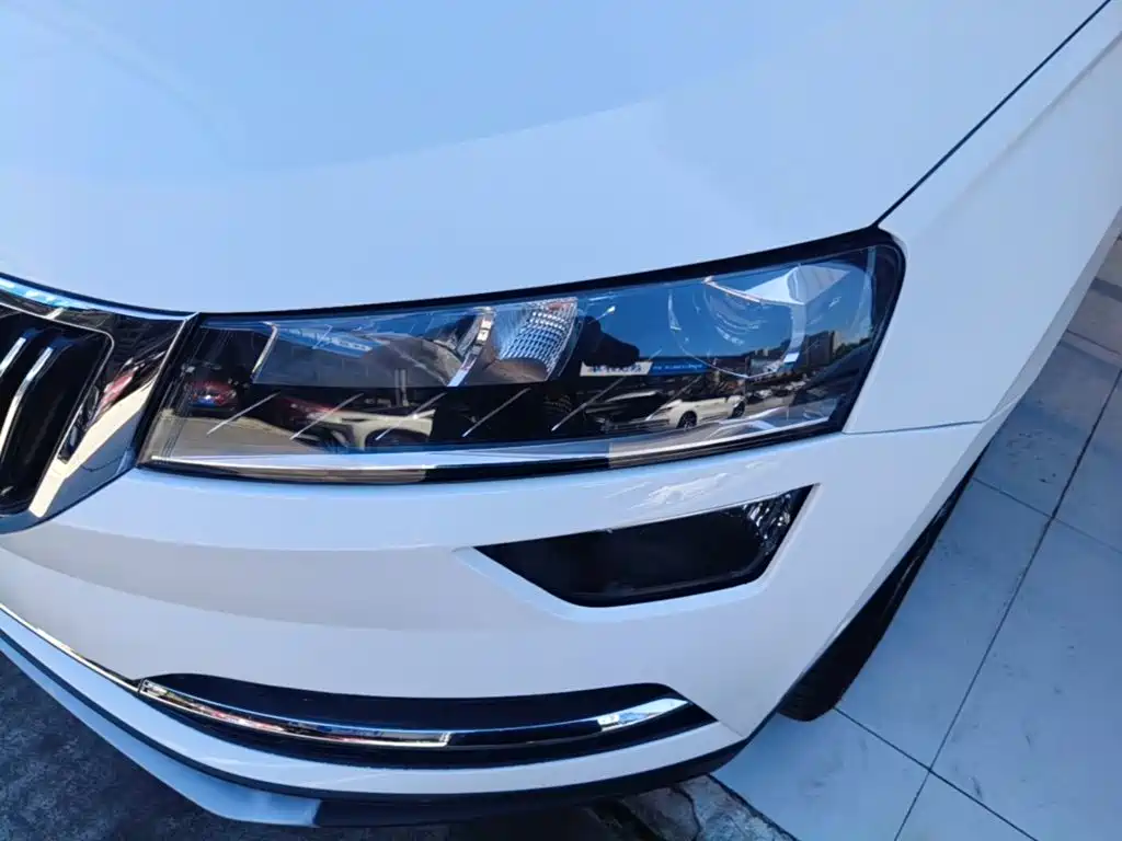 Skoda Karoq — миниатюра 24