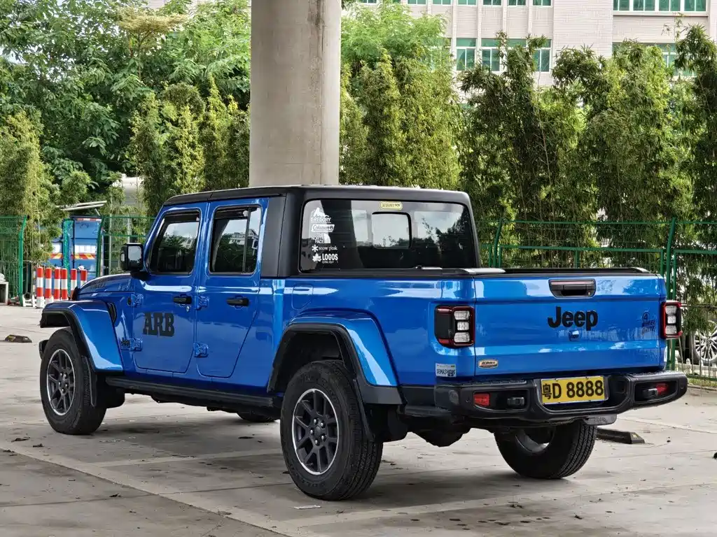 Jeep Gladiator — миниатюра 4