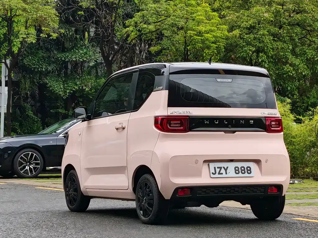 Wuling MINIEV — миниатюра 5