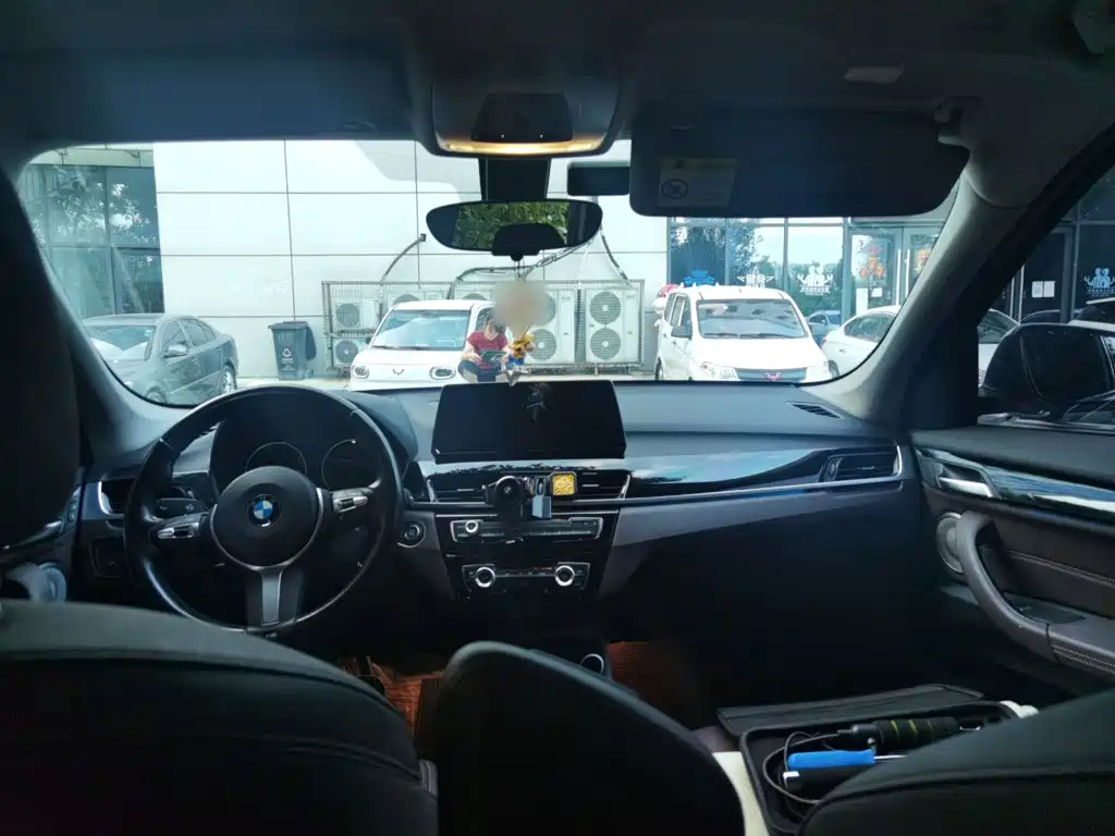 BMW X1 — миниатюра 10