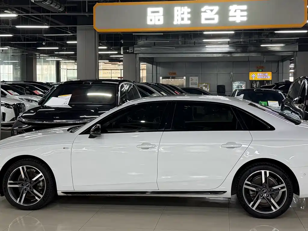 Audi A4L — миниатюра 4