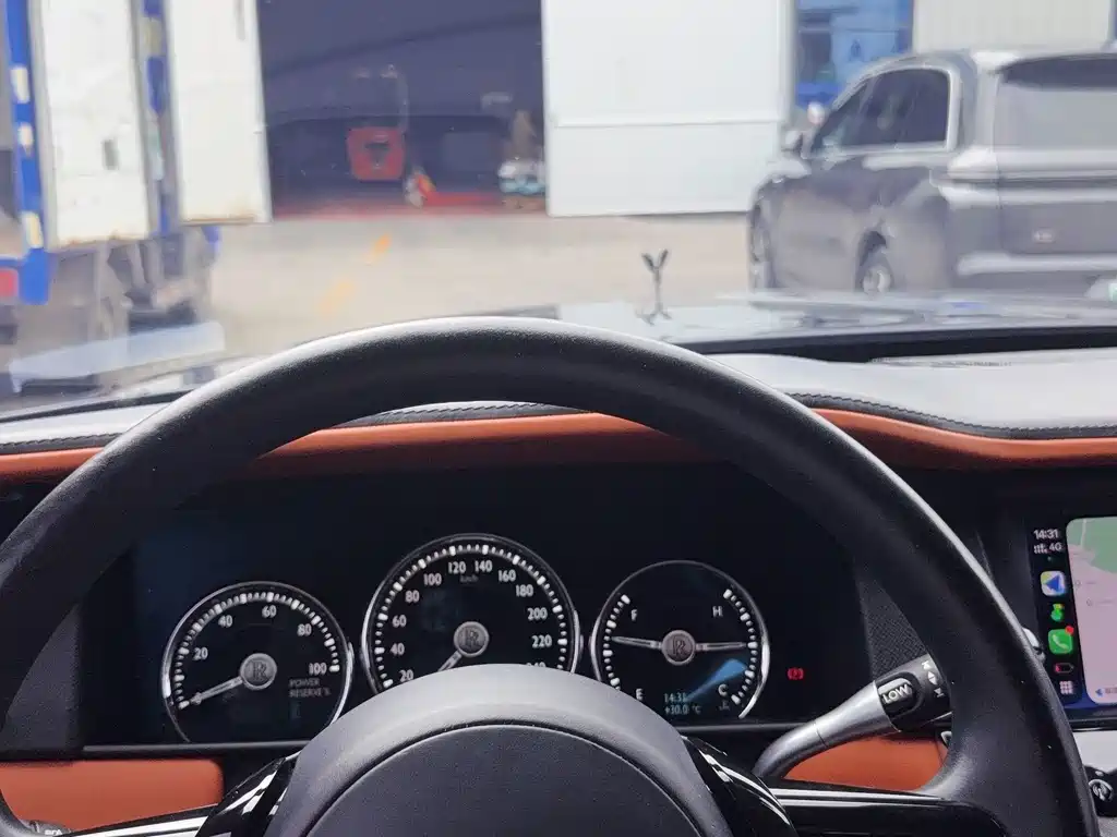 Rolls-Royce Cullinan — миниатюра 4