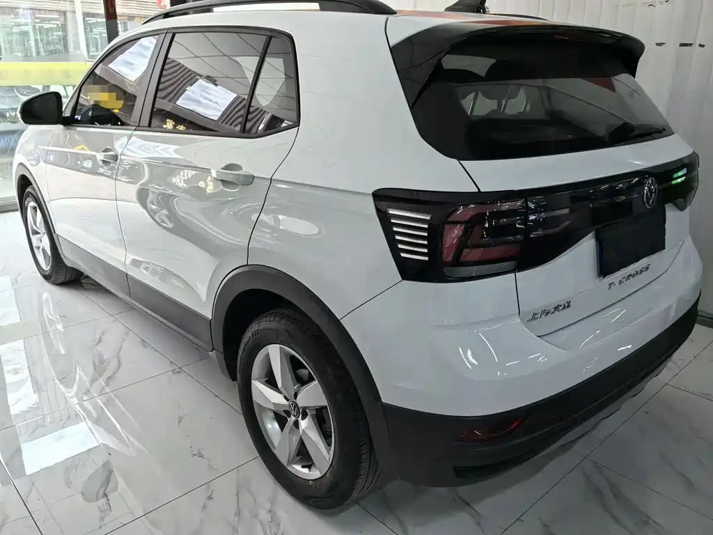 VOLKSWAGEN TU KAI