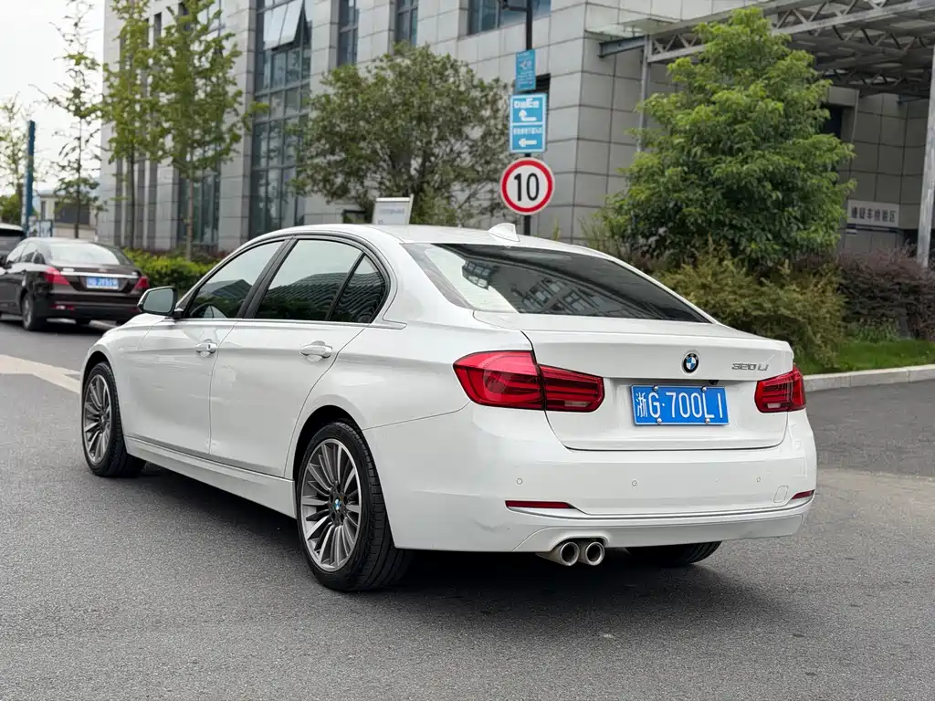 BMW 3 Series — миниатюра 10