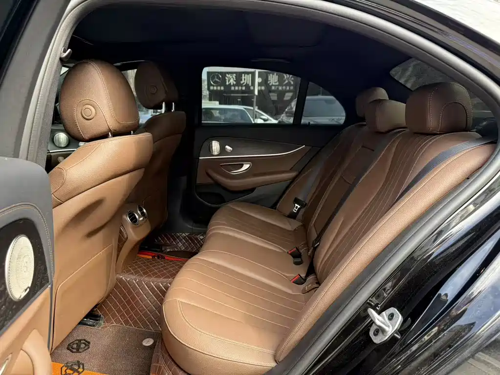 MERCEDES-BENZ E CLASS