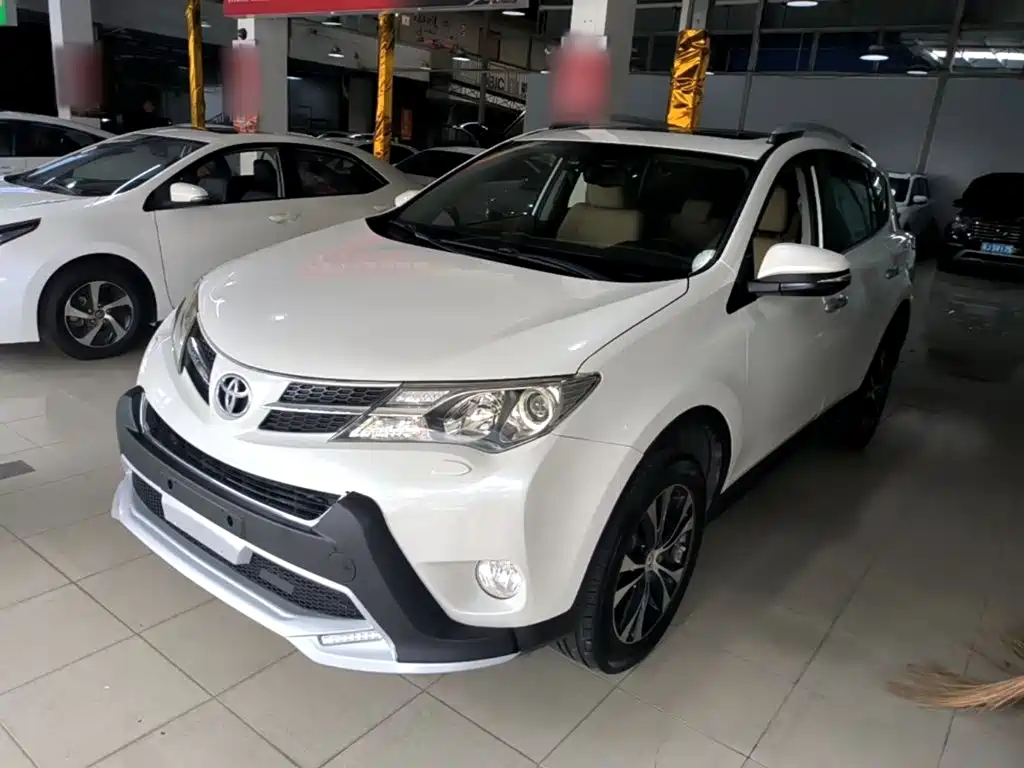 Toyota RAV4 — миниатюра 2