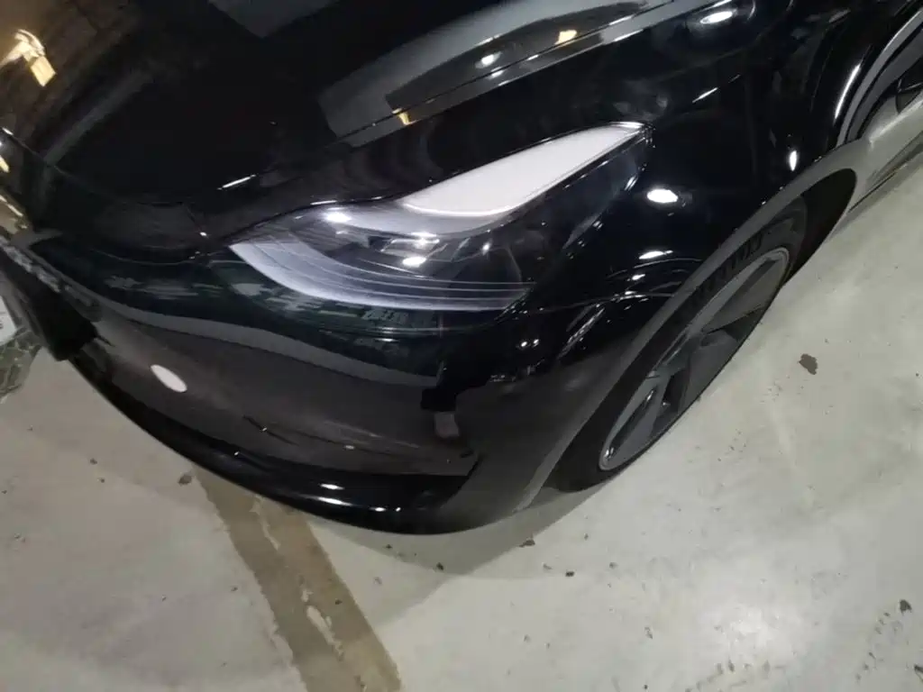 Tesla Model 3 — миниатюра 24