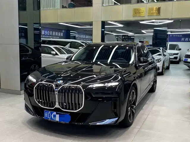 BMW  7 SERIES 2024