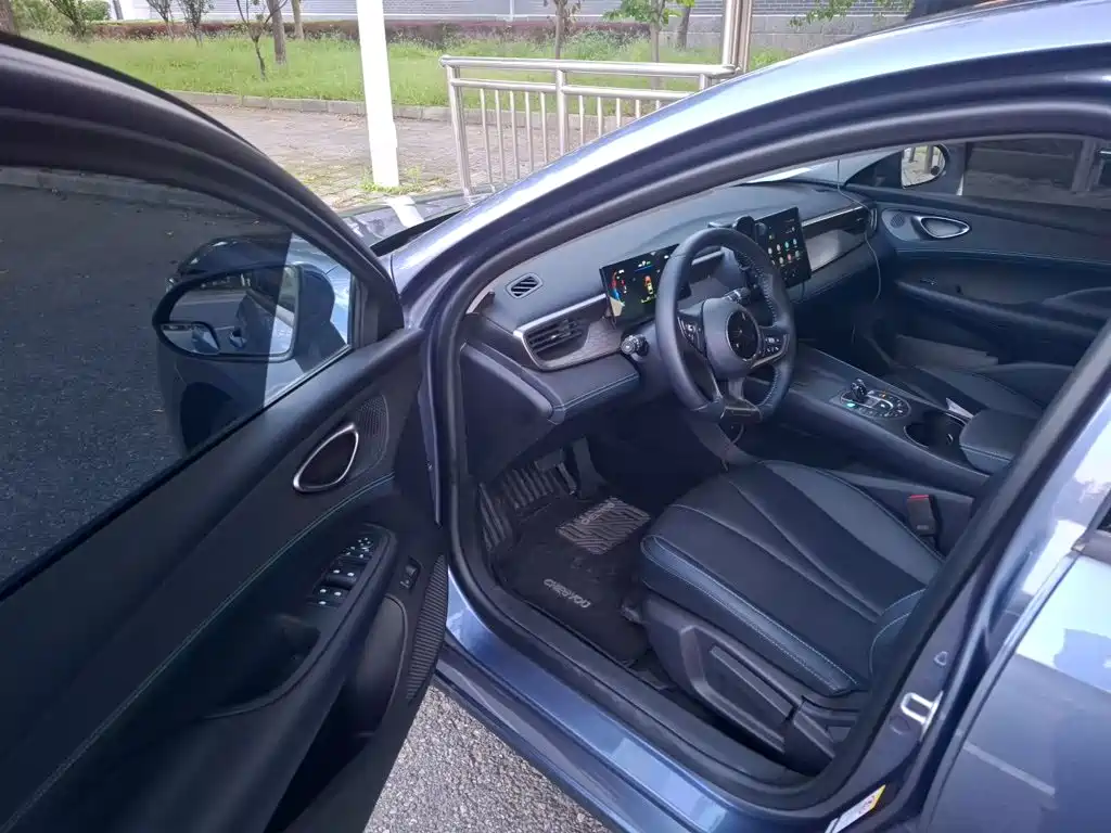 BYD Seal 05 DM-i — миниатюра 17
