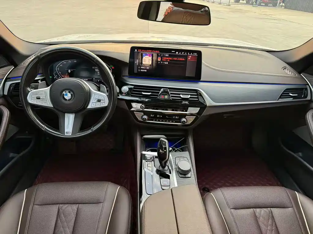 BMW 5 Series — миниатюра 6