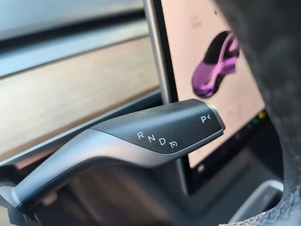 Tesla Model 3 — миниатюра 14
