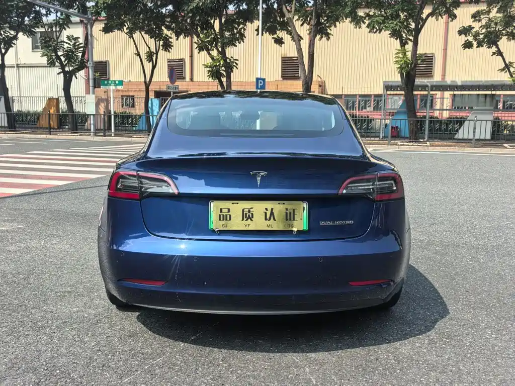Tesla Model 3 — фотографии объявления, Фото 9