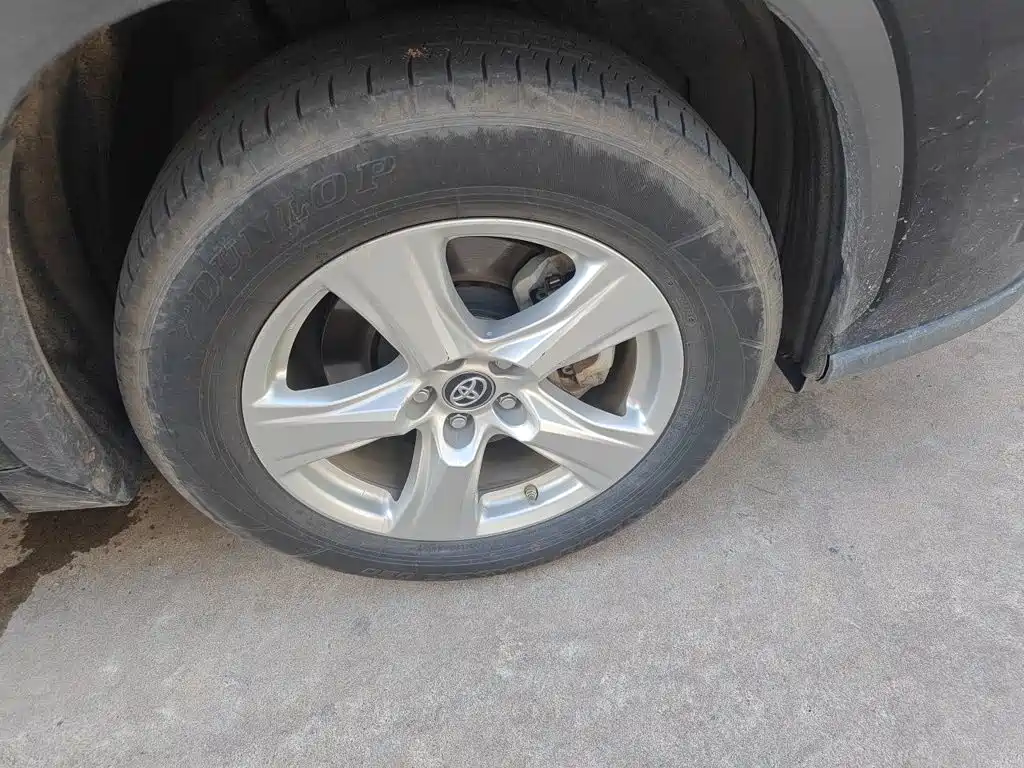 Toyota Highlander — миниатюра 24