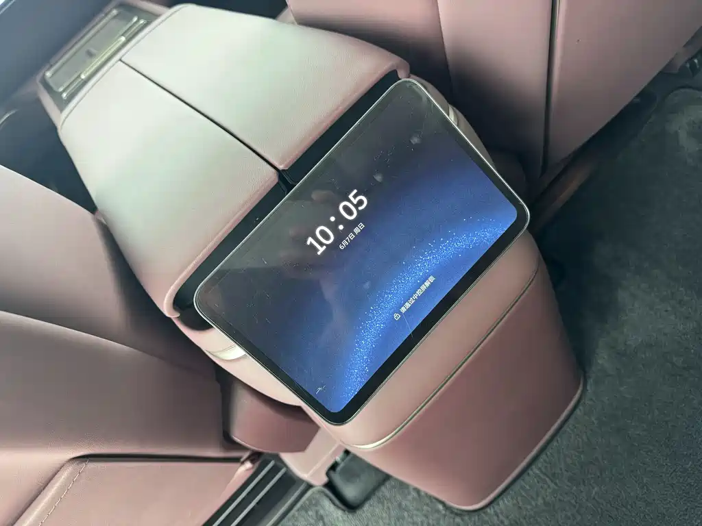 NIO ES8 2026 мест Executive Luxury