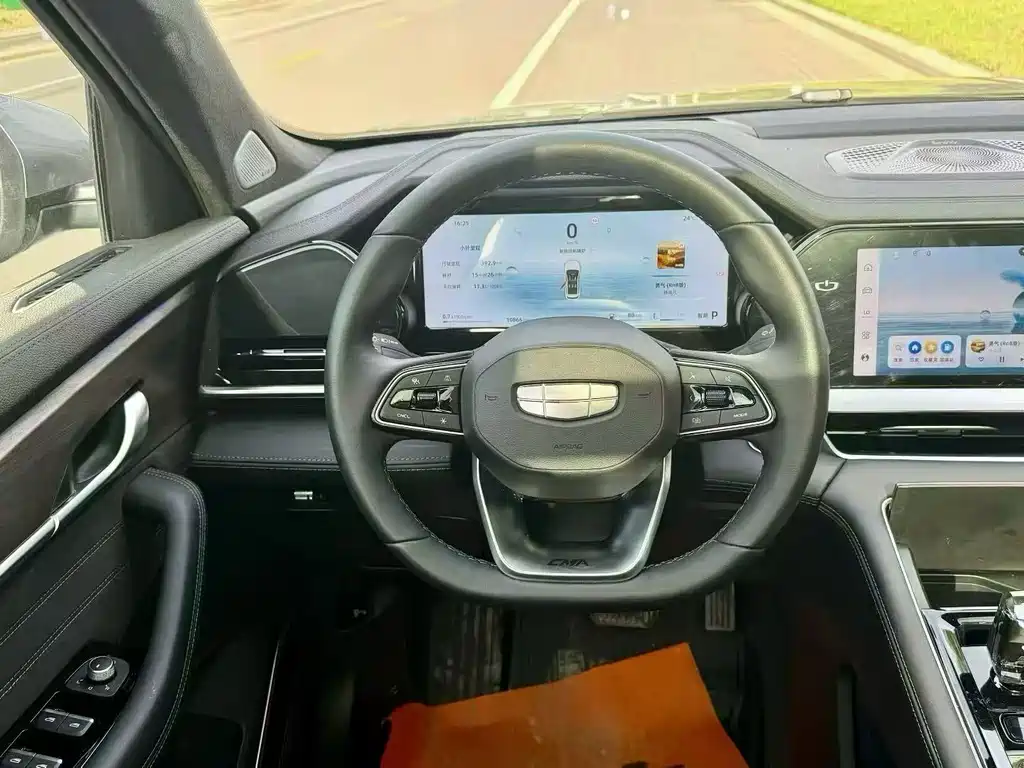 Geely Xingyue L — миниатюра 7