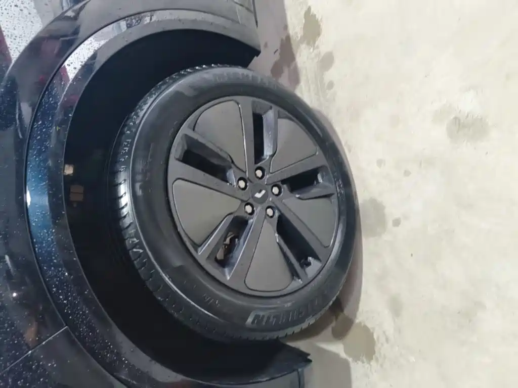 Li Auto Li L8 — миниатюра 23