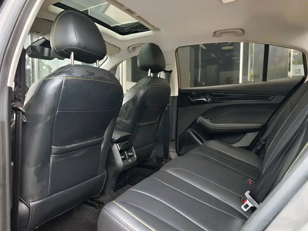 Roewe i5 — миниатюра 11
