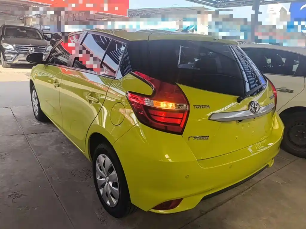 Toyota Yaris L — миниатюра 5