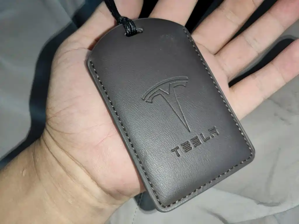 Tesla Model 3 — миниатюра 9