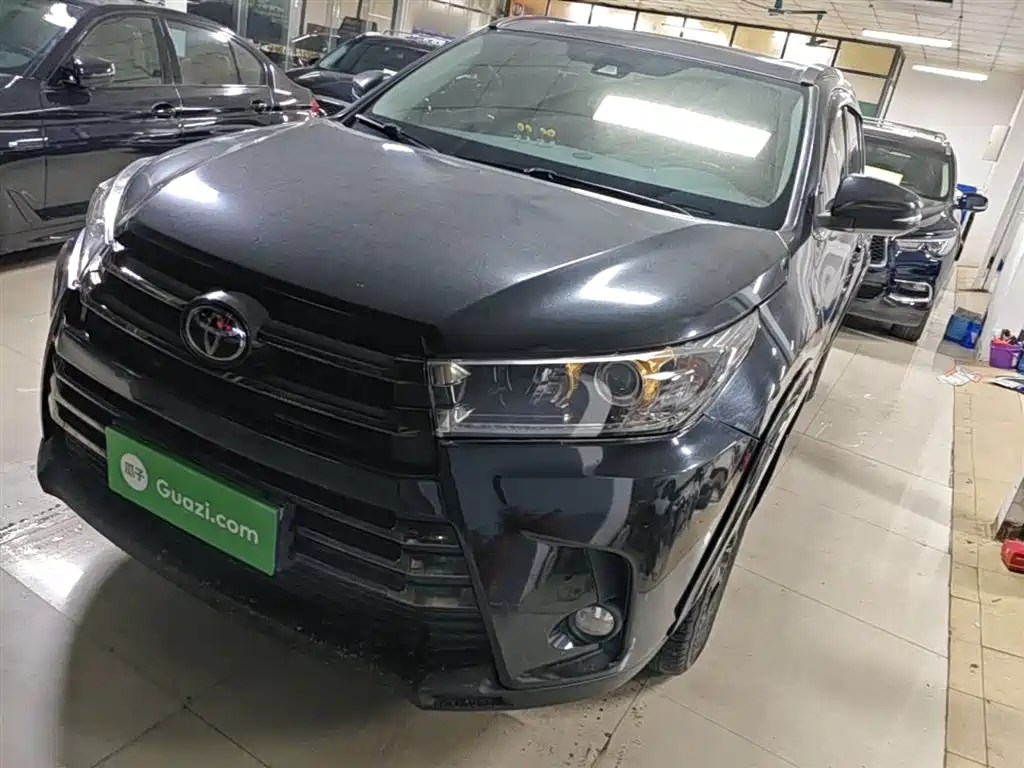 Toyota Highlander 2021