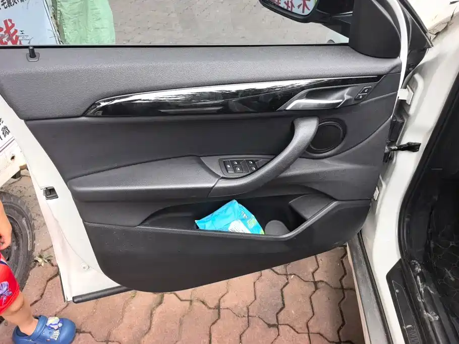 BMW X2 (Import) — миниатюра 7
