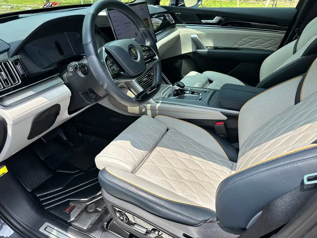BYD Tang New Energy — миниатюра 4