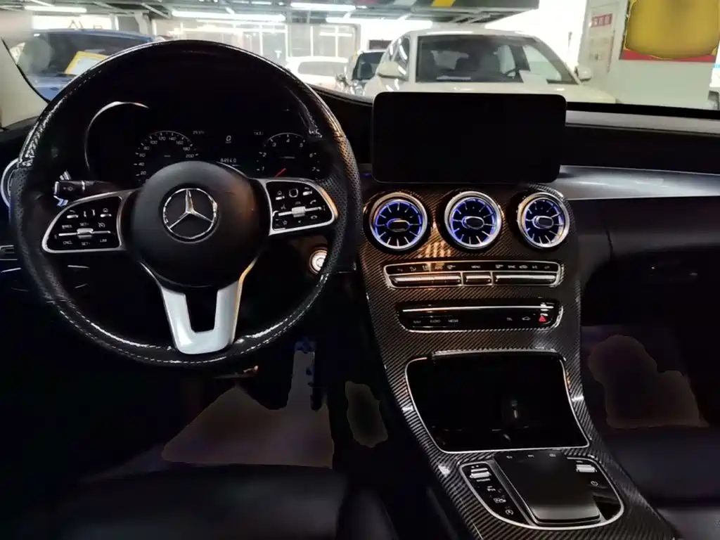 Mercedes-Benz C-Class — миниатюра 10