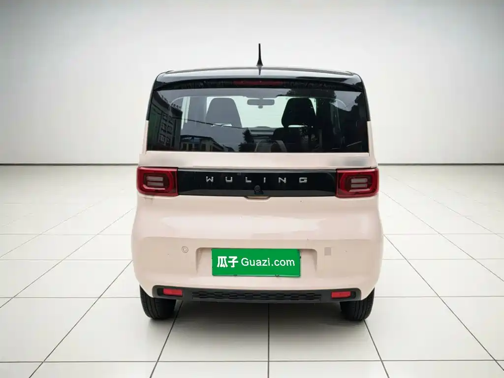 Wuling MINIEV — миниатюра 5