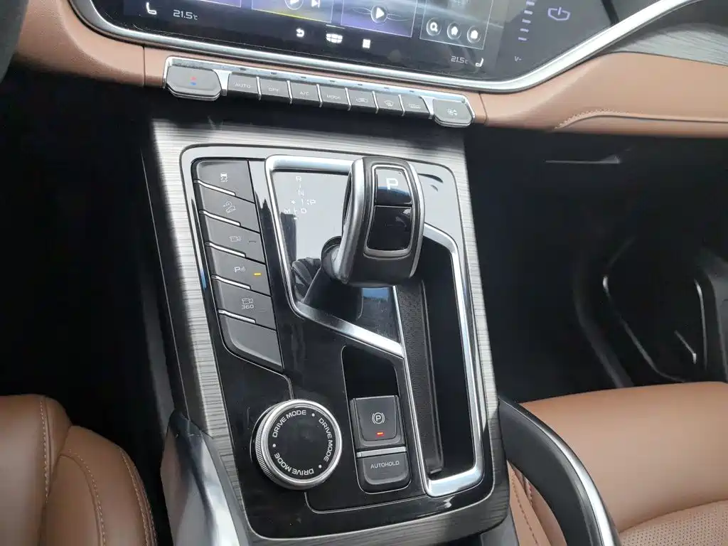 Geely Boyue — миниатюра 13