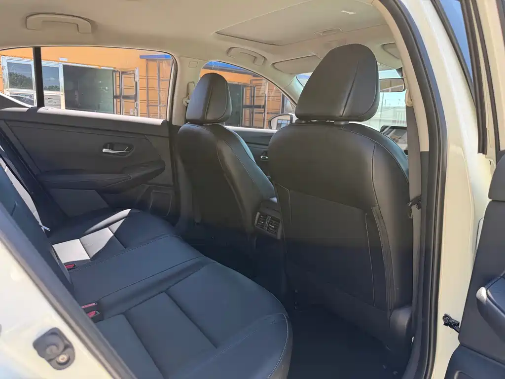 Nissan Sylphy — миниатюра 10