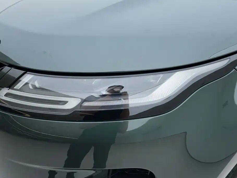 Land Rover Evoque — миниатюра 13