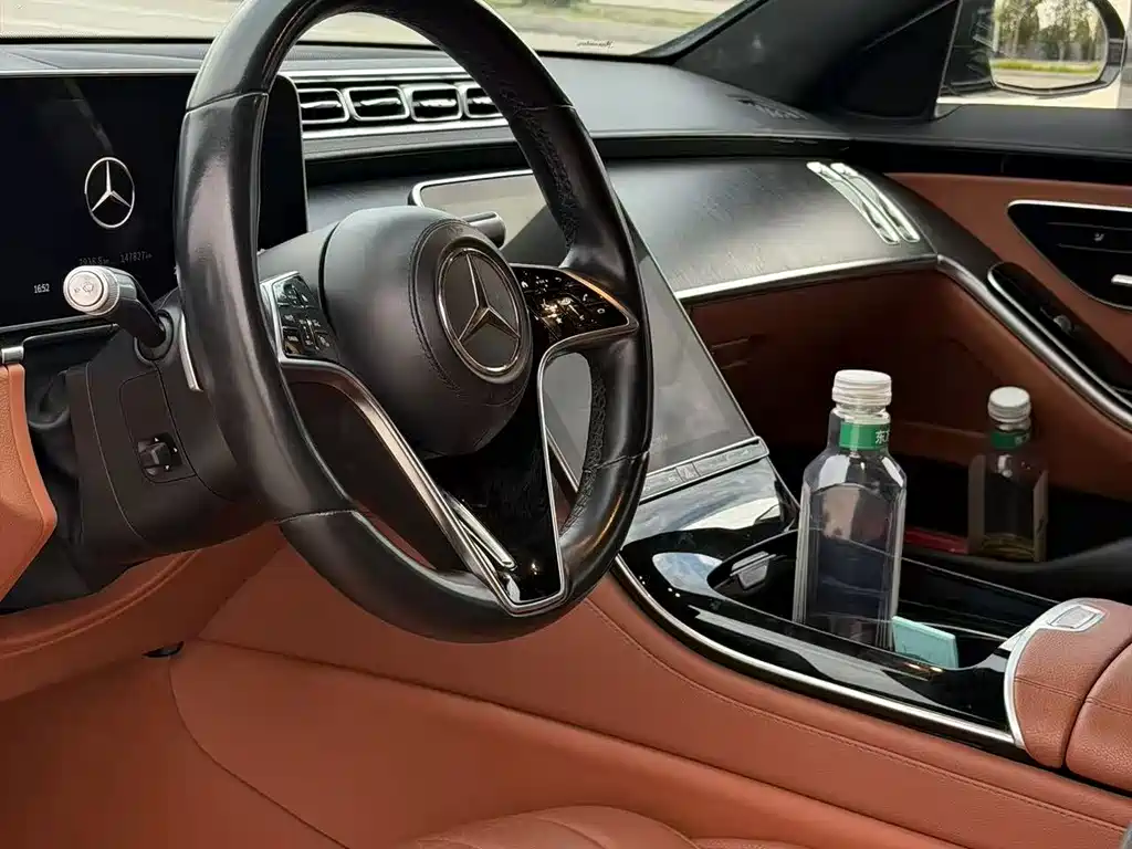 Mercedes-Benz S-Class — миниатюра 7