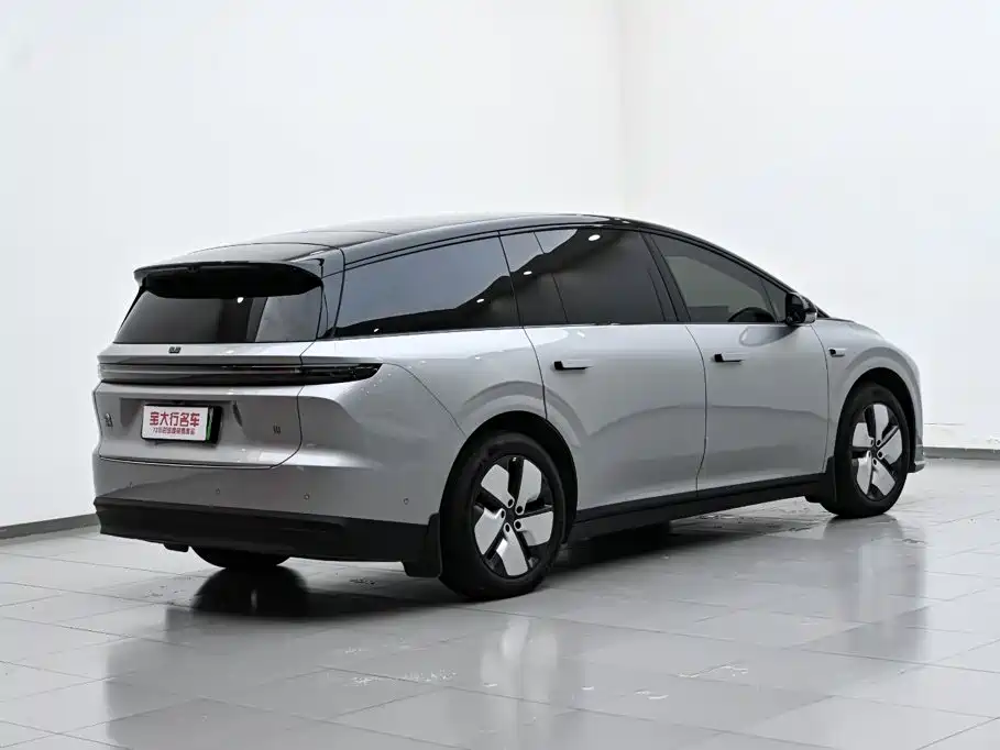 Li Auto i8 — фотографии объявления, Фото 8