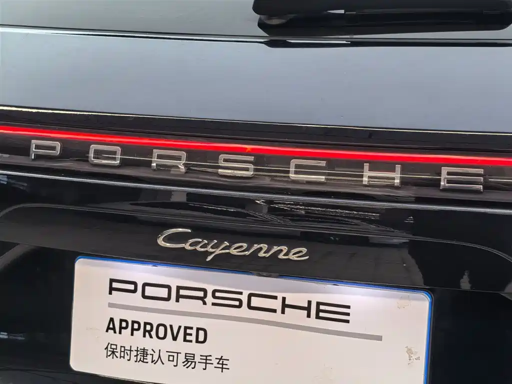 Porsche Cayenne — миниатюра 21