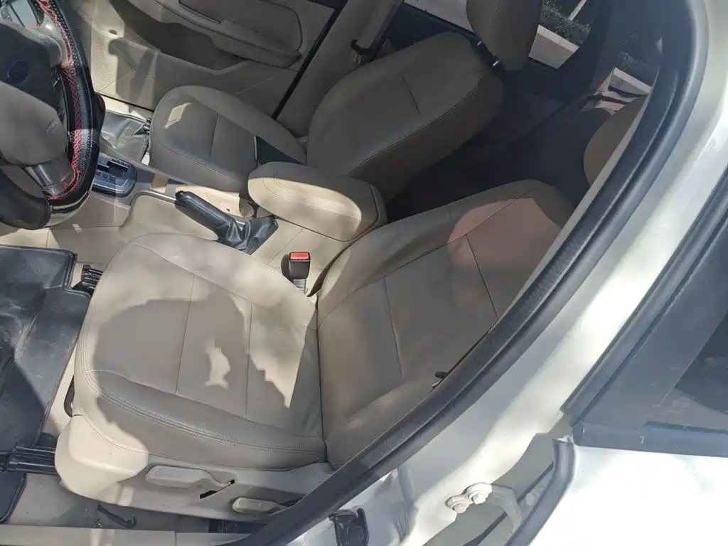 Ford Focus — миниатюра 16