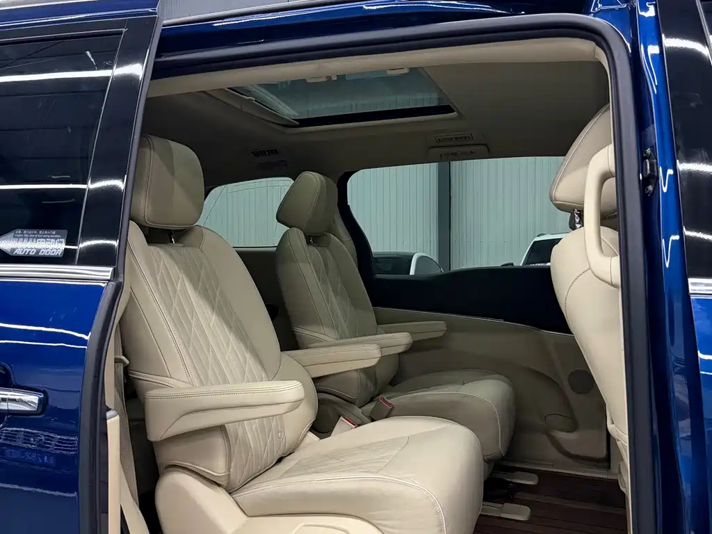 Buick GL8 — миниатюра 5