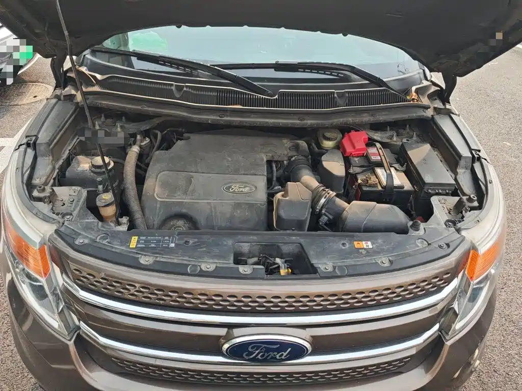 Ford Explorer (Import) — миниатюра 16