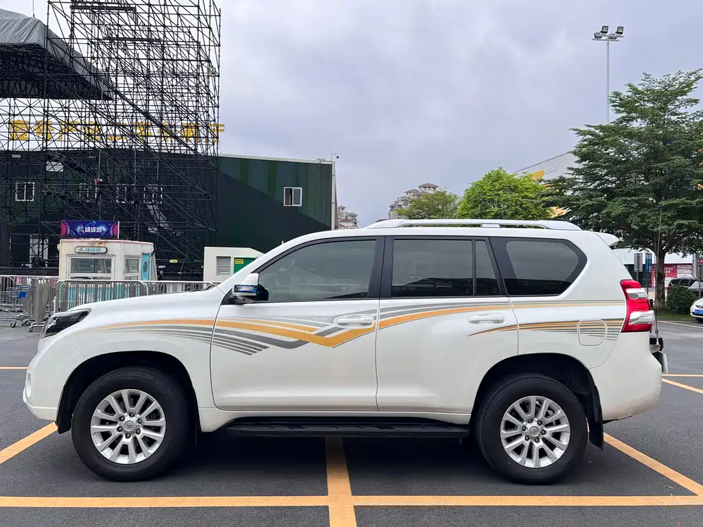 Toyota Land Cruiser Prado 2016 4.0L