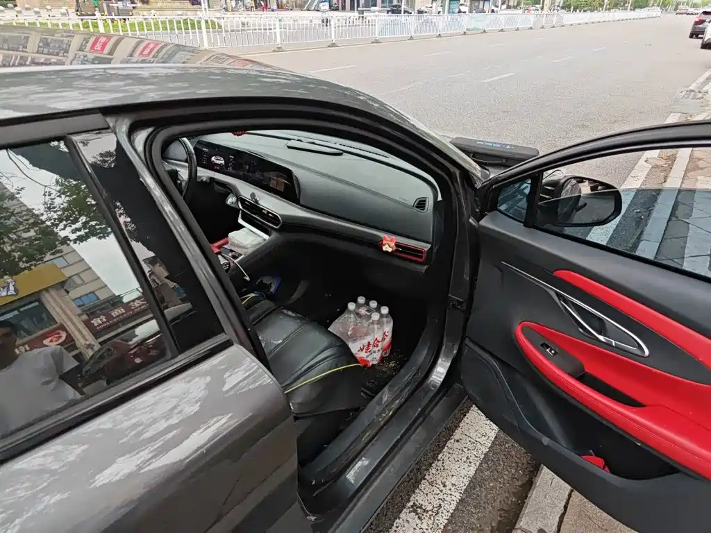 Changan UNI-T — миниатюра 19