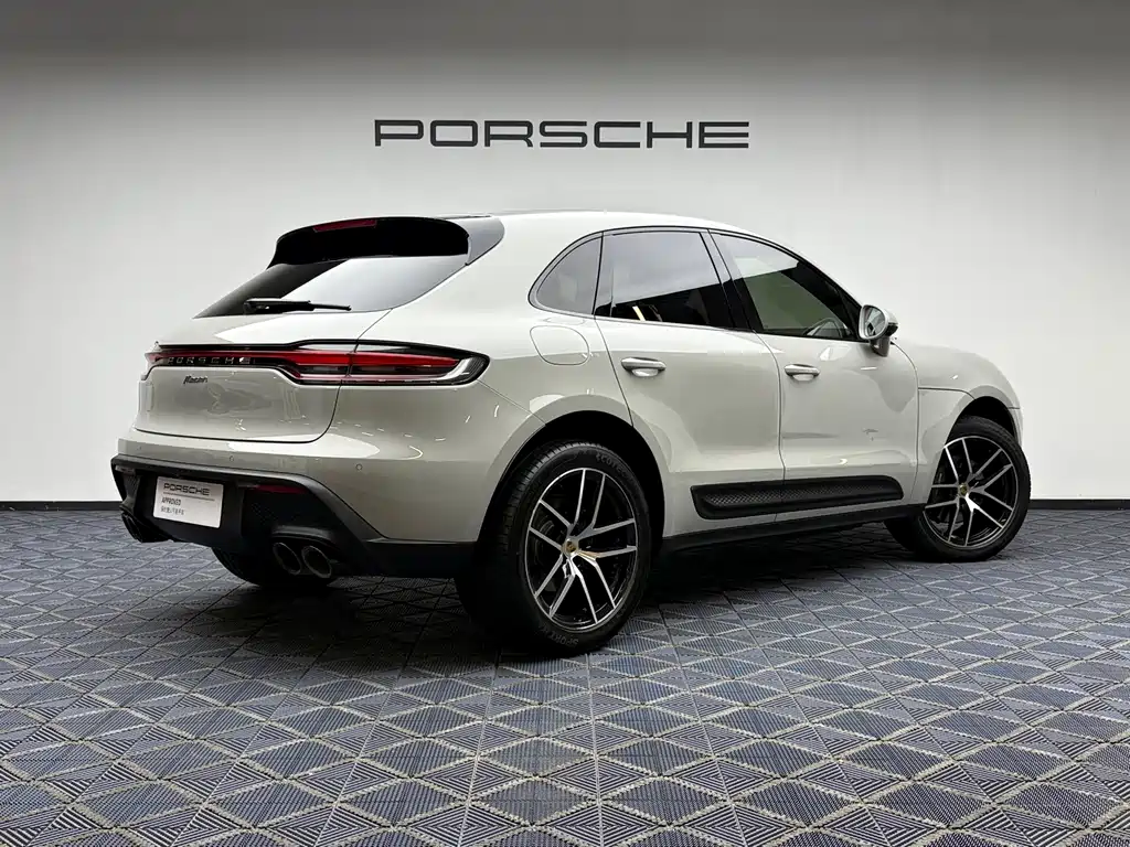 Porsche Macan — миниатюра 2